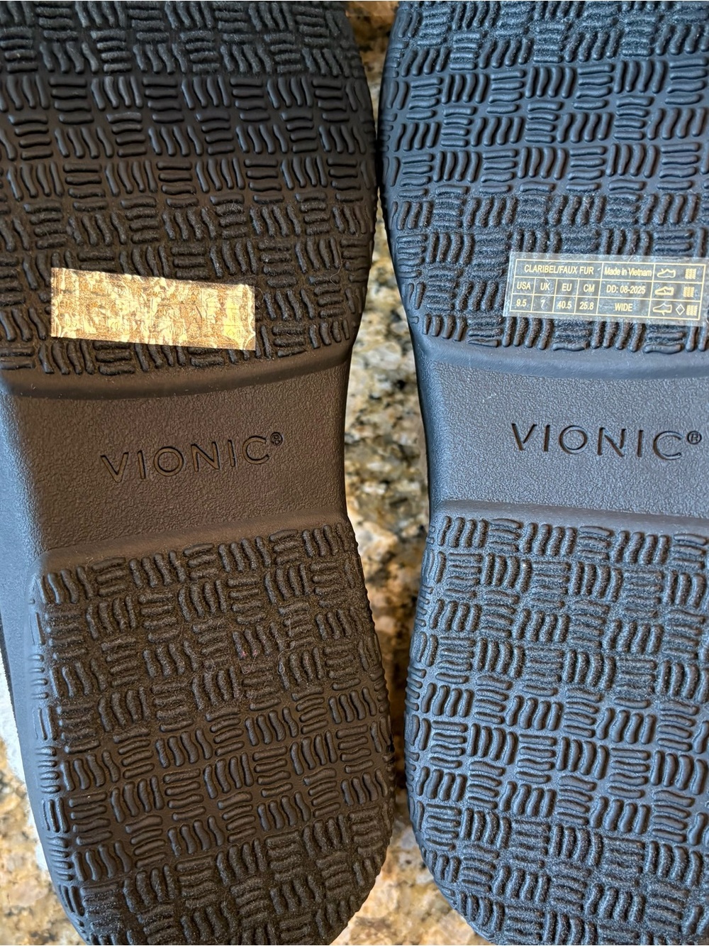 Vionic slippers - Picture 7 of 7